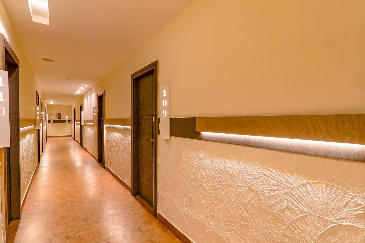 Townhouse Geetraj Near Shalimar Gateway Lucknow Hotel Екстериор снимка