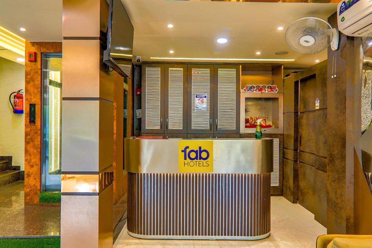 Townhouse Geetraj Near Shalimar Gateway Lucknow Hotel Екстериор снимка