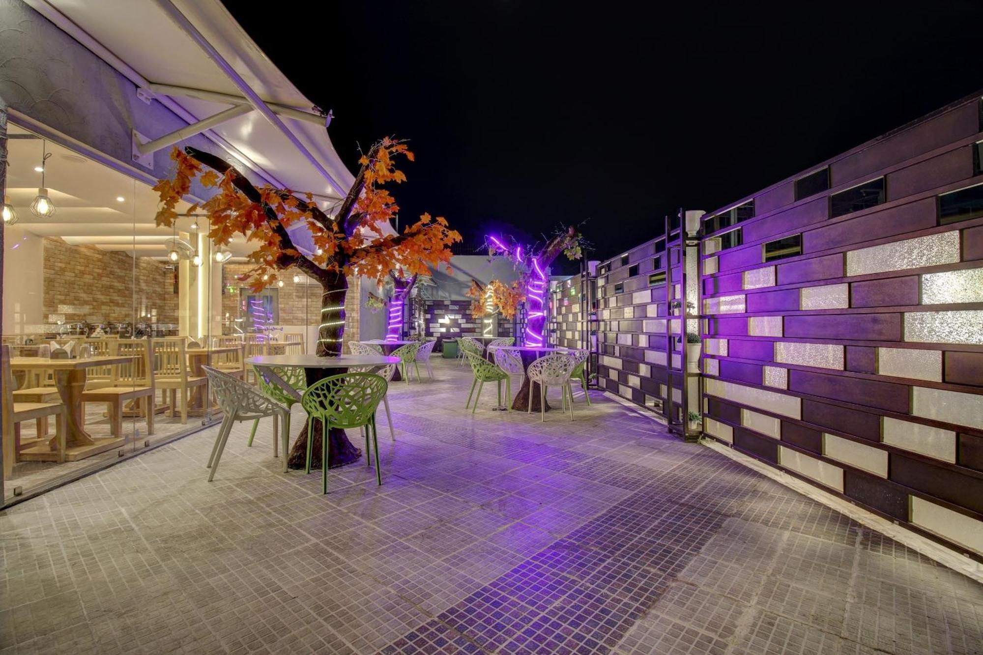 Townhouse Geetraj Near Shalimar Gateway Lucknow Hotel Екстериор снимка